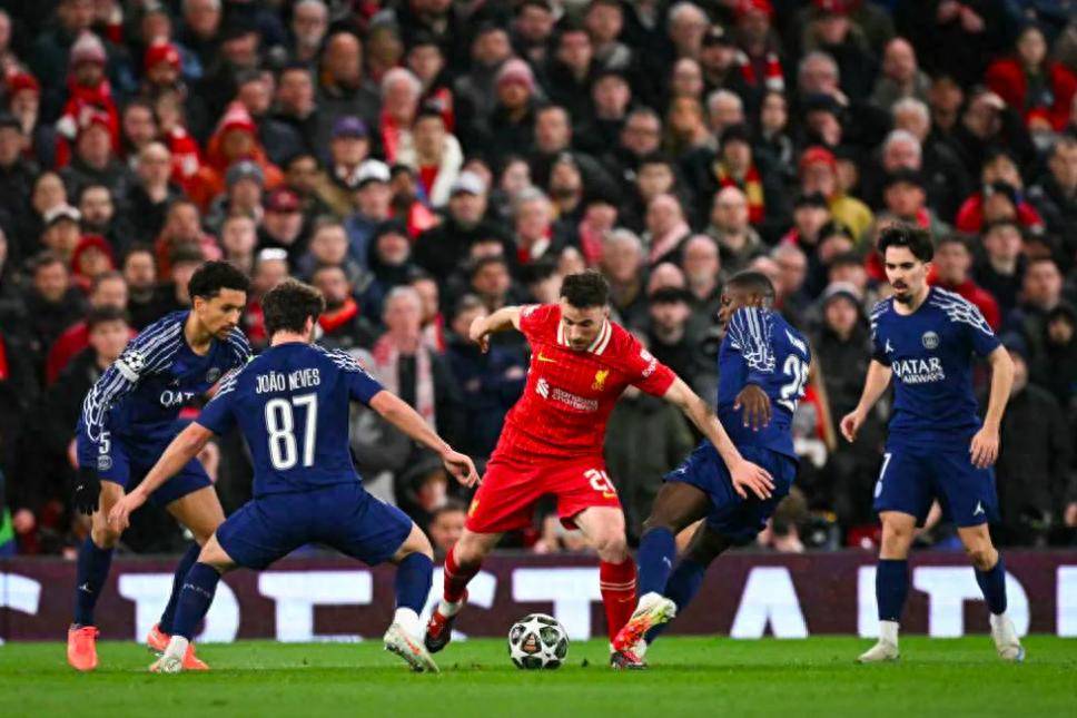 爱游戏培训-利物浦击败豪门，晋级欧冠半决赛