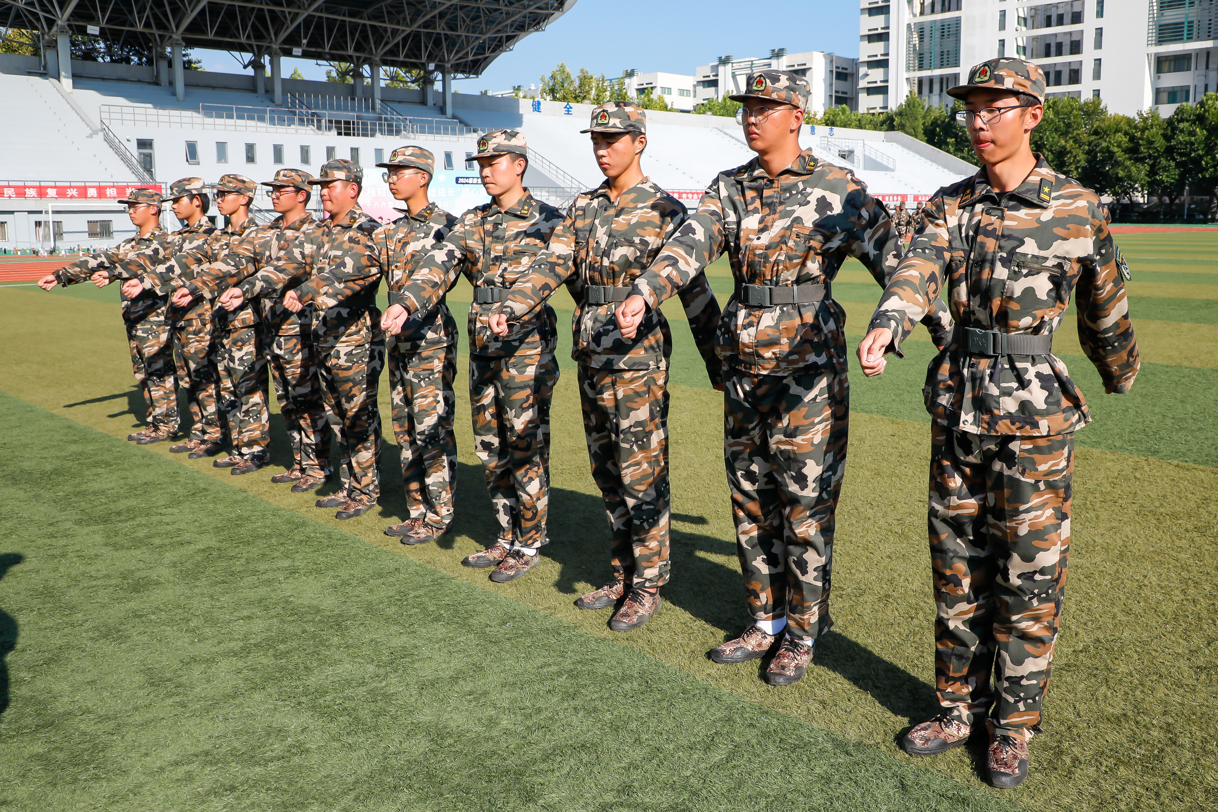 爱游戏在线-团结力：队伍合作的默契与默契