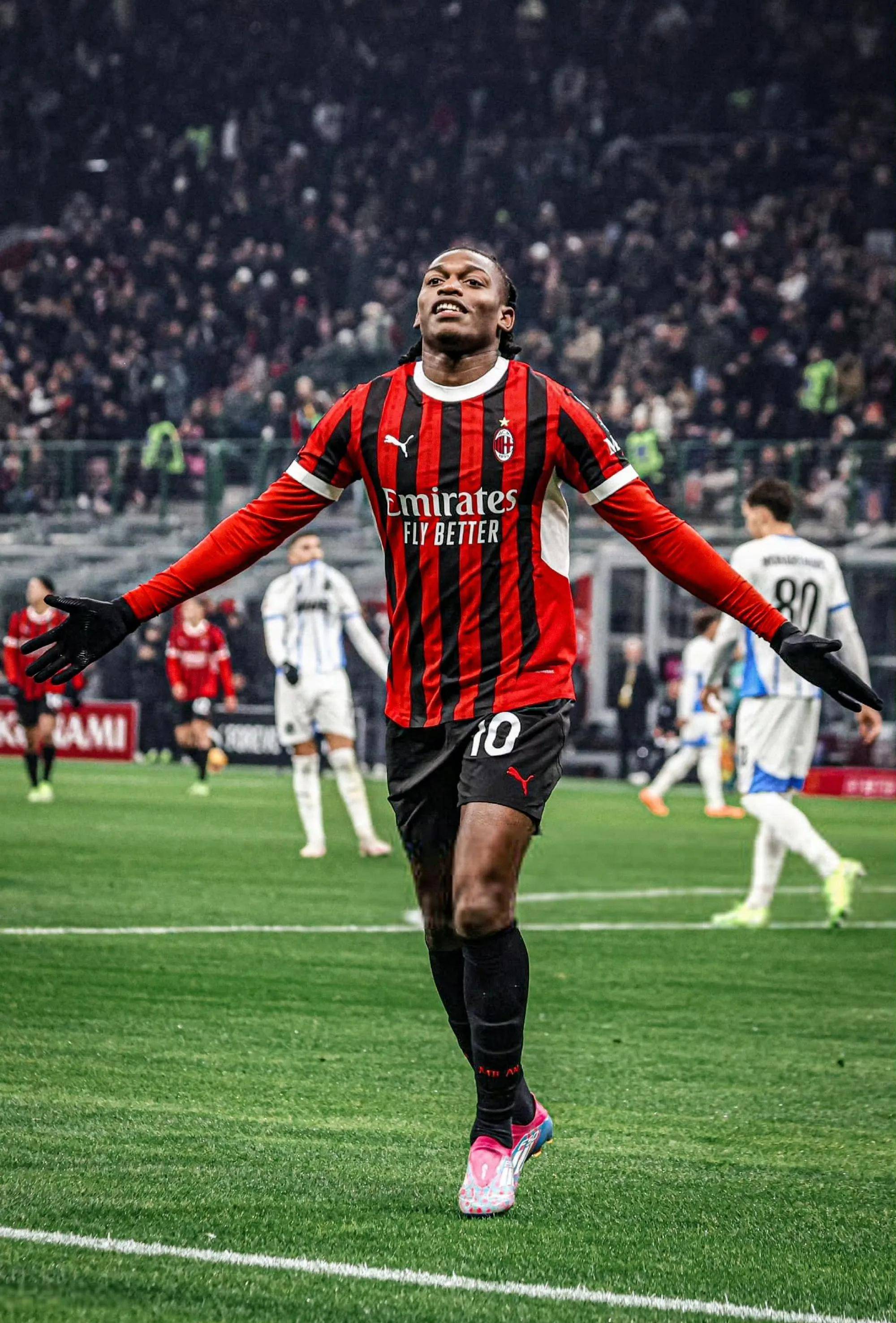 AC米兰对阵亚特兰大,胜者将屹立擂台 AC米兰对阵亚特兰大,胜者将屹立擂台