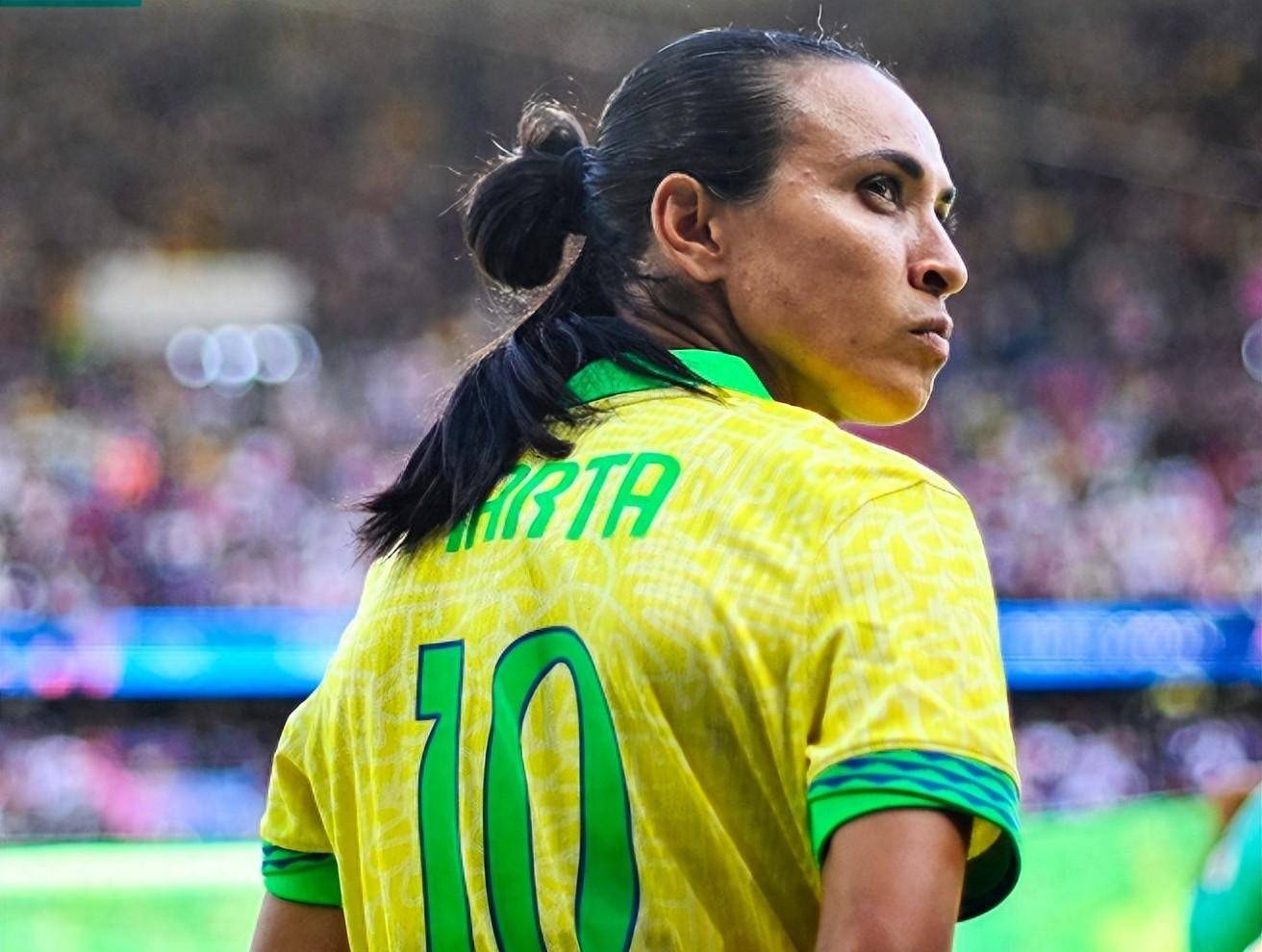 巴西队女足大比拼争夺最后胜利 巴西队女足大比拼争夺最后胜利