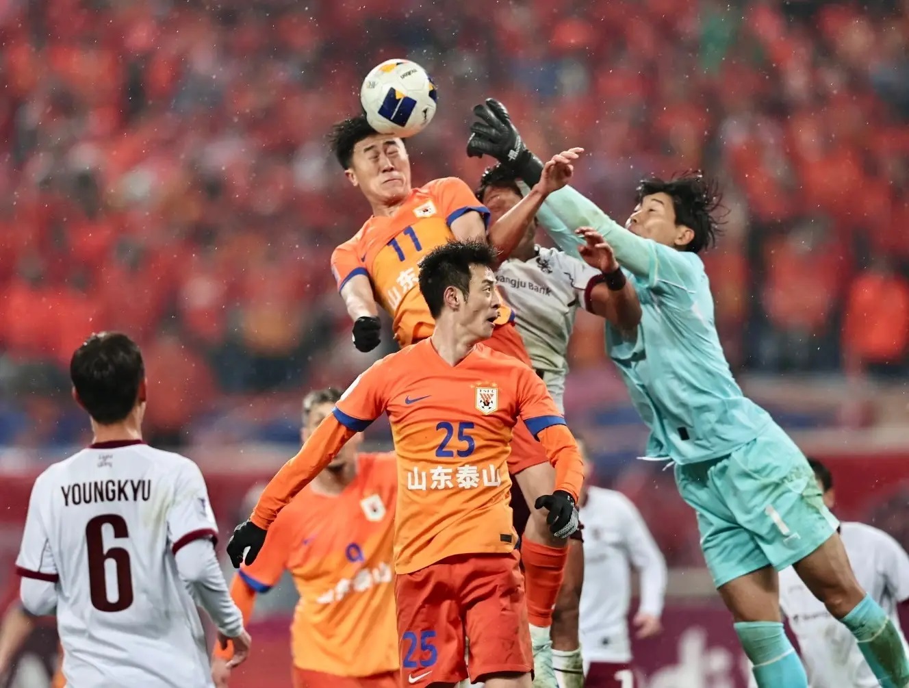 爱游戏官方-东亚球队集体晋级淘汰赛阶段，生猛夺冠呼声高的简单介绍