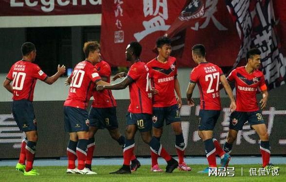 关于江苏苏宁客场逆袭深圳佳兆业，提升积分榜排名的信息