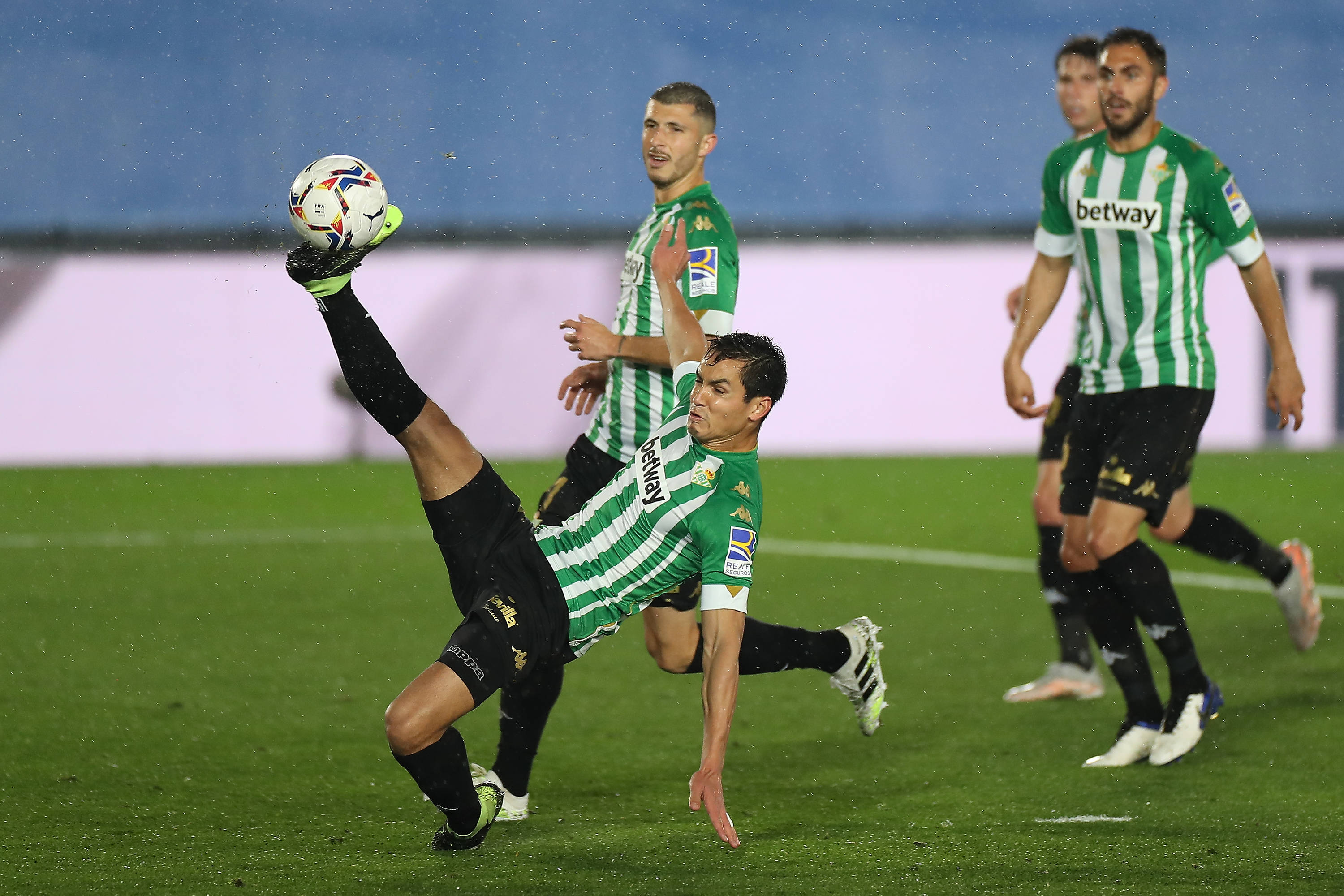 爱游戏登录-马洛卡客场击败对手，保持领先优势